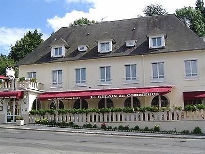 Logis Hotel Restaurant Du Commerce Pont-d'Ouilly Екстер'єр фото